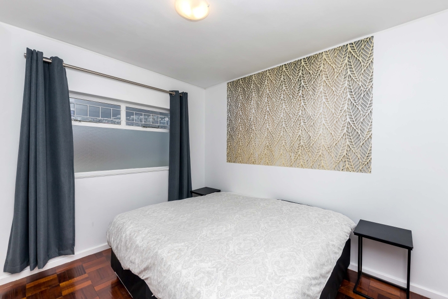 To Let 2 Bedroom Property for Rent in Sea Point Western Cape